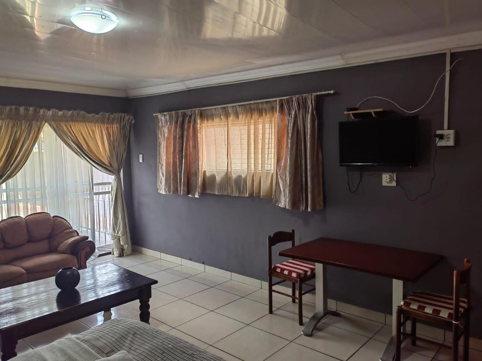 Sibahlenomhlambi Guesthouse Springs  Exterior photo