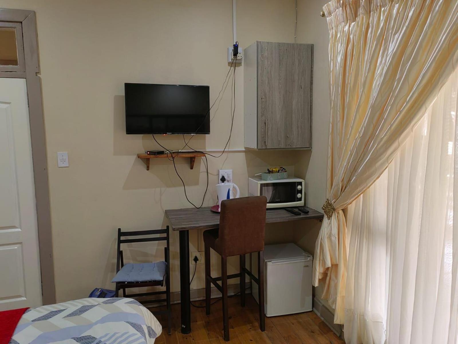 Sibahlenomhlambi Guesthouse Springs  Room photo