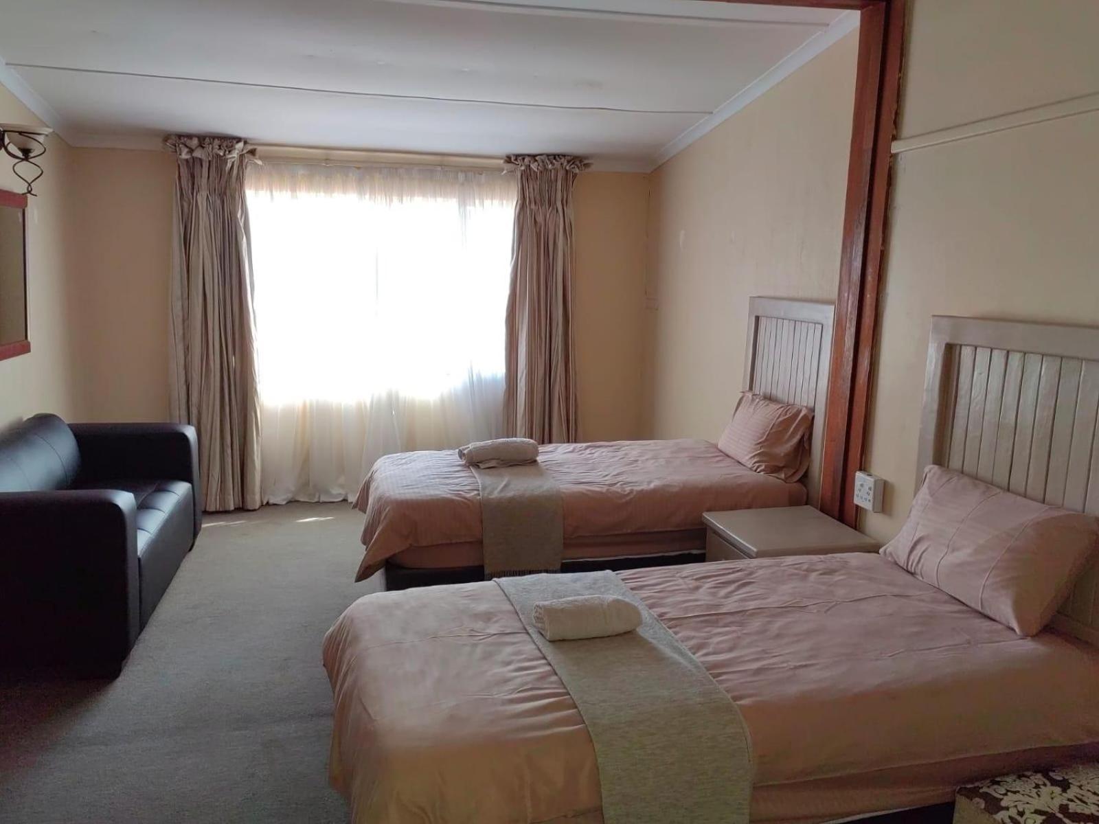 Sibahlenomhlambi Guesthouse Springs  Room photo