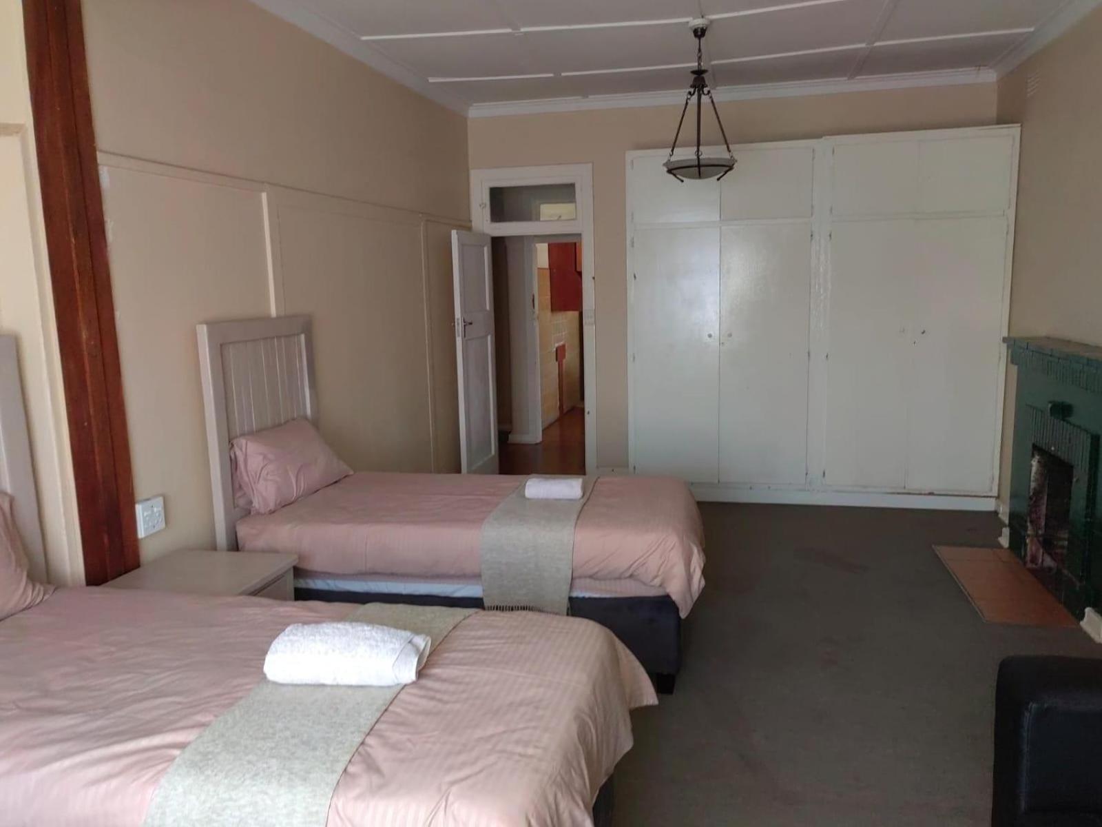 Sibahlenomhlambi Guesthouse Springs  Room photo