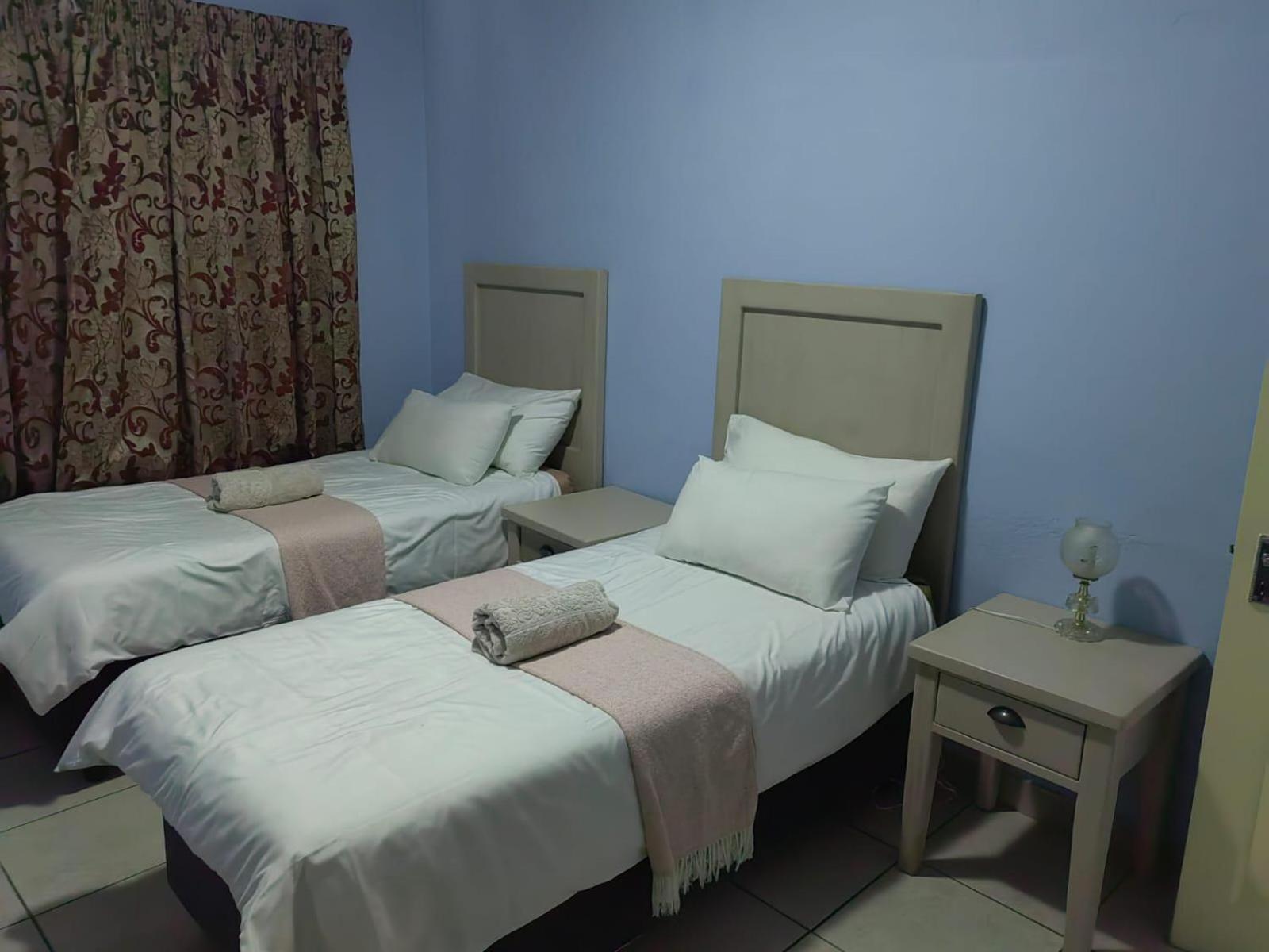Sibahlenomhlambi Guesthouse Springs  Room photo